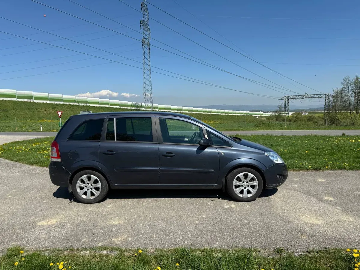 Opel Zafira 2008 photo 3