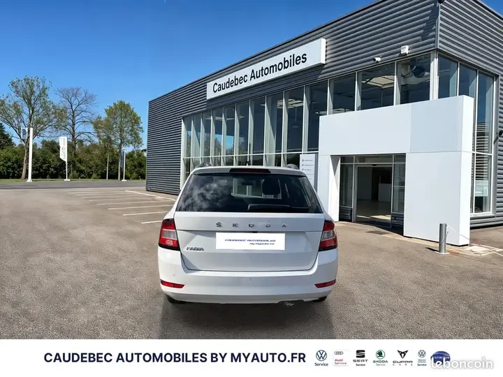 Skoda Fabia 2021 photo 4