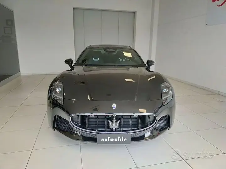 Maserati Granturismo 2024 photo 2