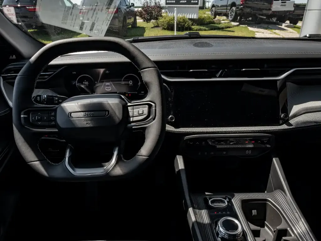 Jeep Cherokee 2026 photo 3