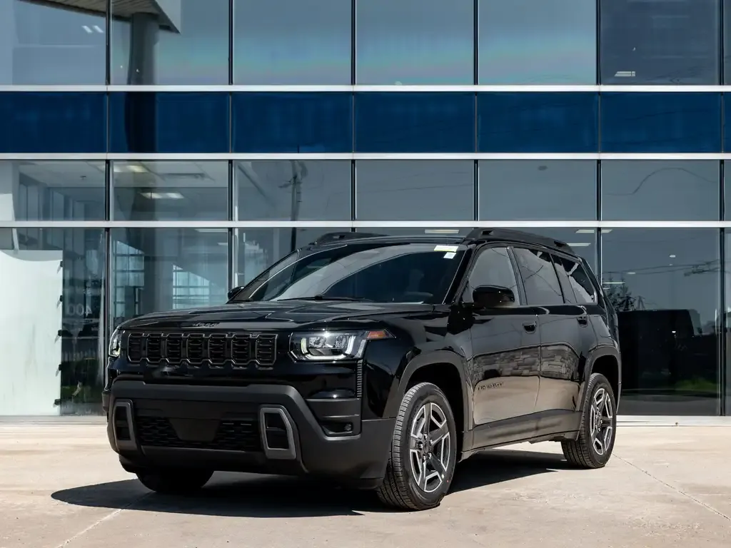 Jeep Cherokee 2026 photo 2