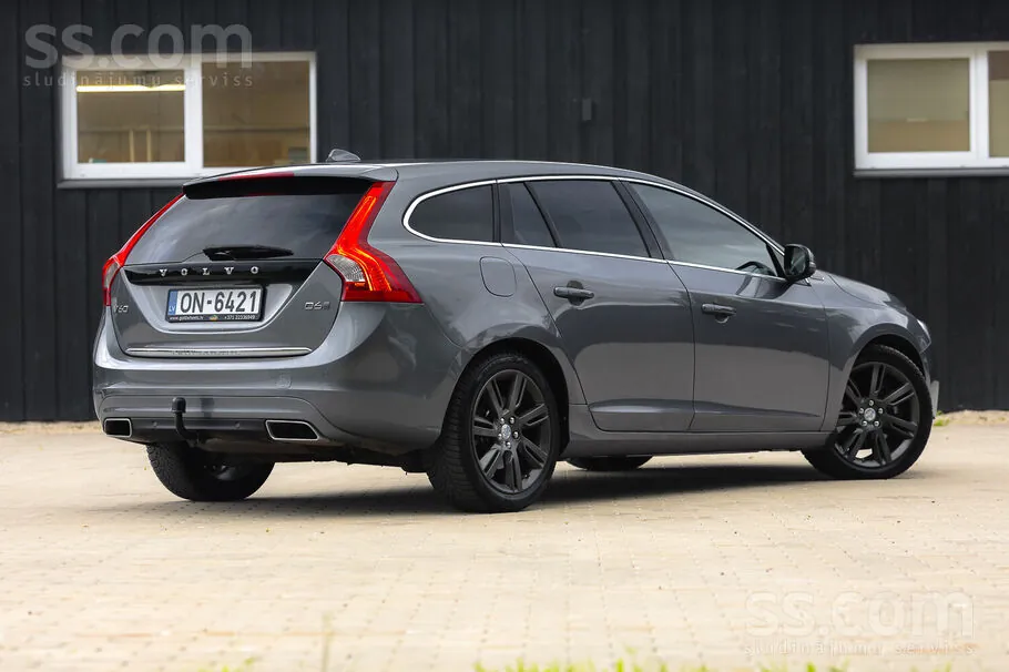 Volvo V60 2015 photo 5