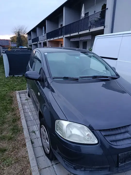 Volkswagen Fox 2009 photo 2