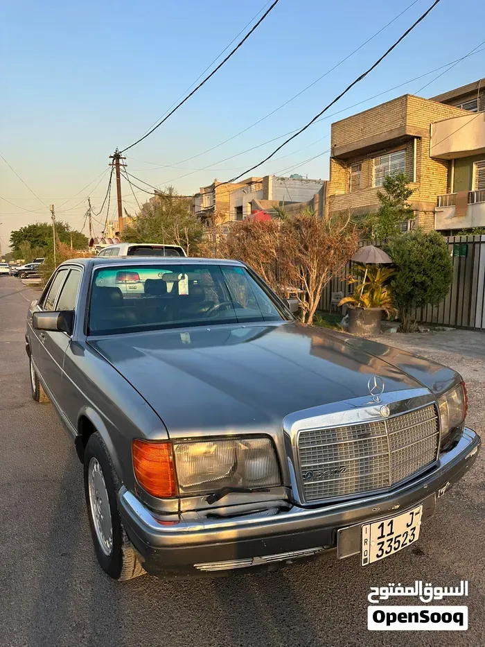 Mercedes-Benz 300 1990 photo 2
