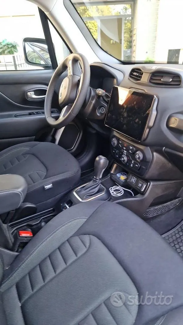 Jeep Renegade 2024 photo 4