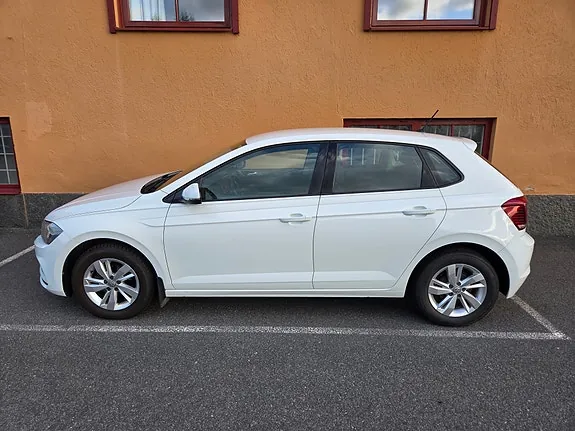 Volkswagen Polo 2018 photo 2