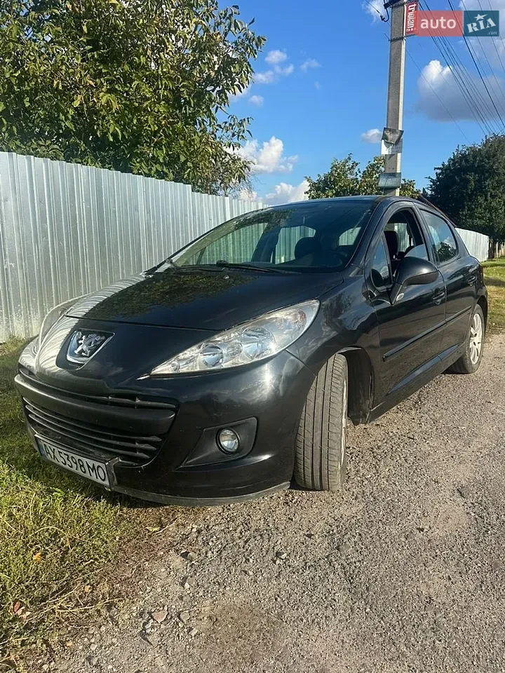 Peugeot 207 2007 photo 2