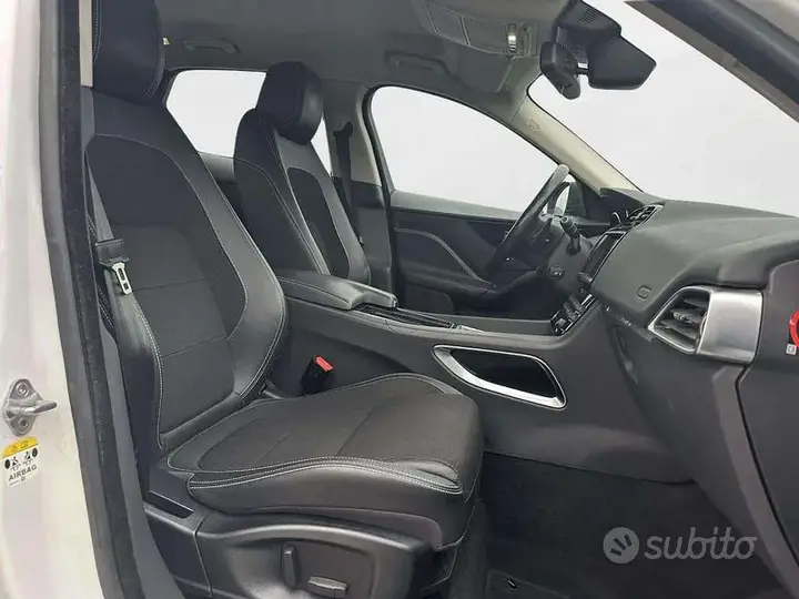 Jaguar F-Pace 2016 photo 3