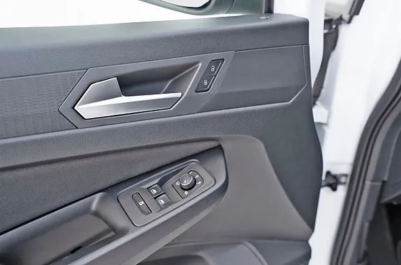 Ford Tourneo Connect 2023 photo 5