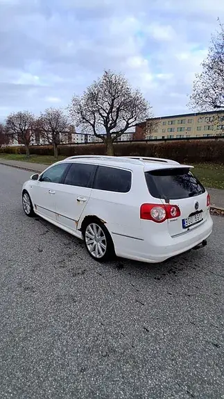 Volkswagen Passat 2010 photo 4