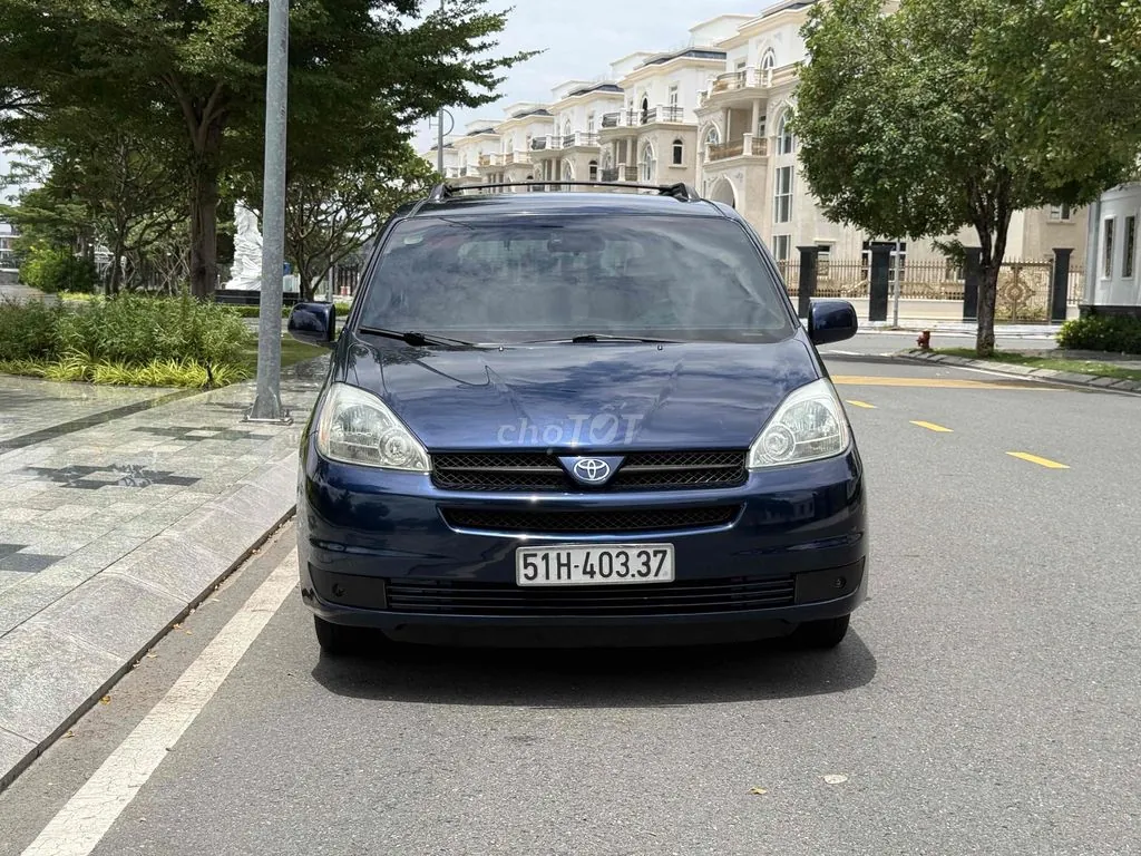 Toyota Sienna 2003 photo 2