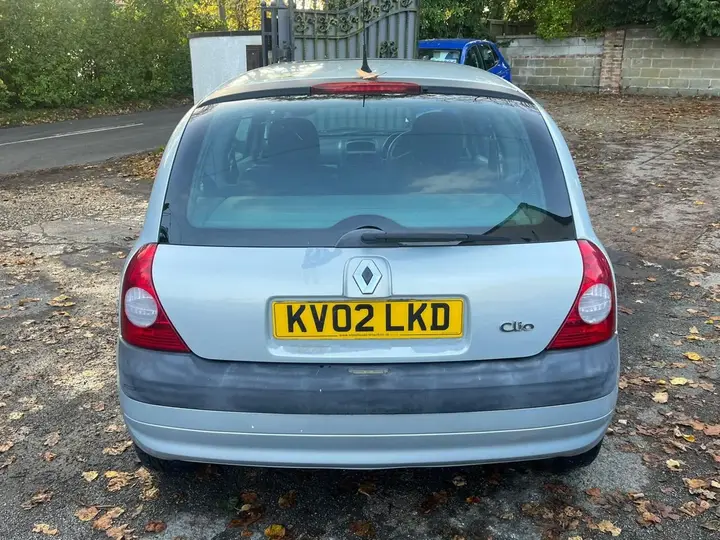 Renault Clio 2002 photo 4