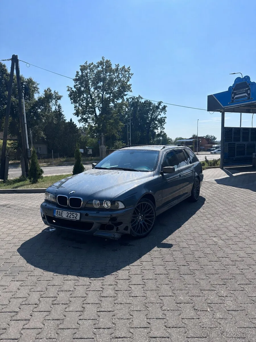 BMW E39 photo 5