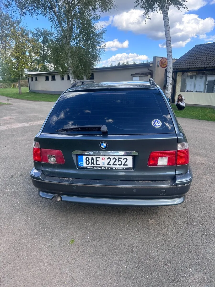 BMW E39 photo 2