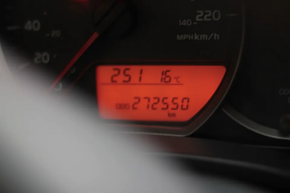 Toyota Yaris 2013 photo 3