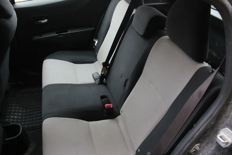 Toyota Yaris 2013 photo 5