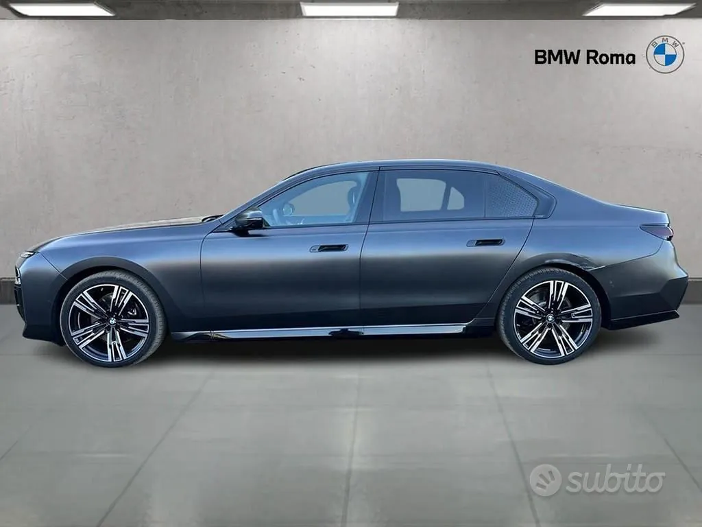 BMW 7 Series 2025 photo 4