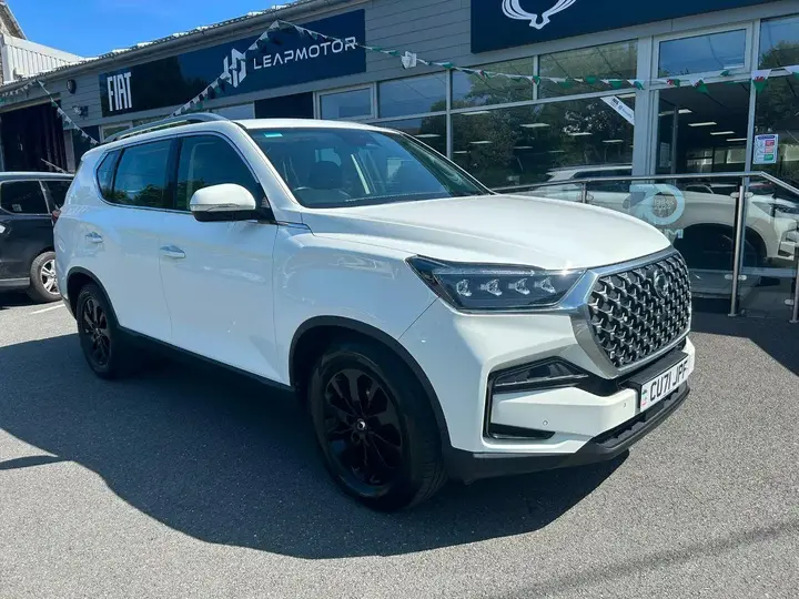 KG Mobility Rexton