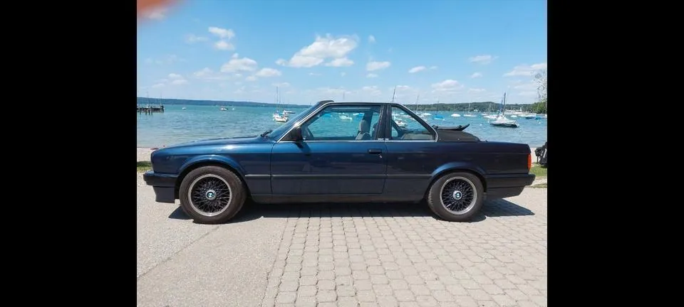 BMW 320I