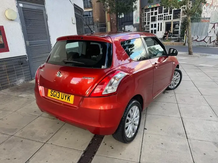 Suzuki Swift 2013 photo 3