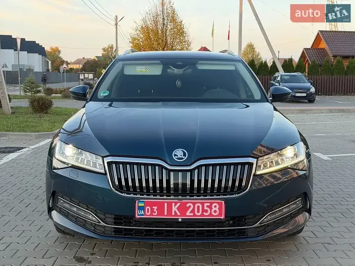 Skoda Superb 2022 photo 3