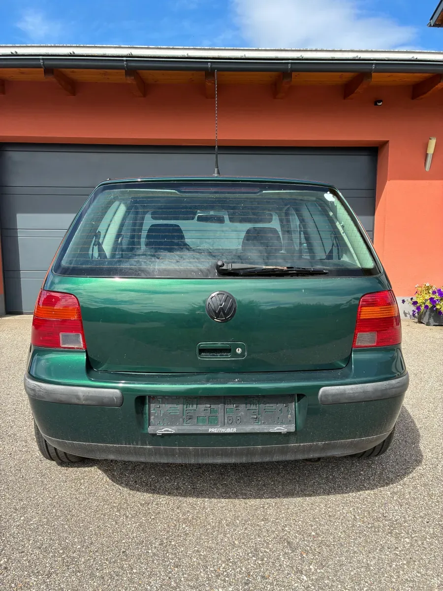 Volkswagen Golf 2001 photo 2