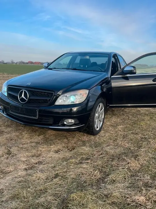Mercedes-Benz C220D