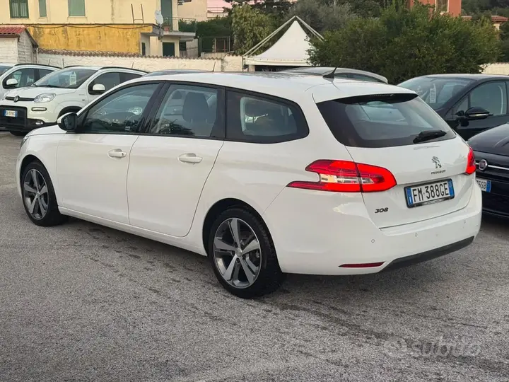 Peugeot 308 2017 photo 4