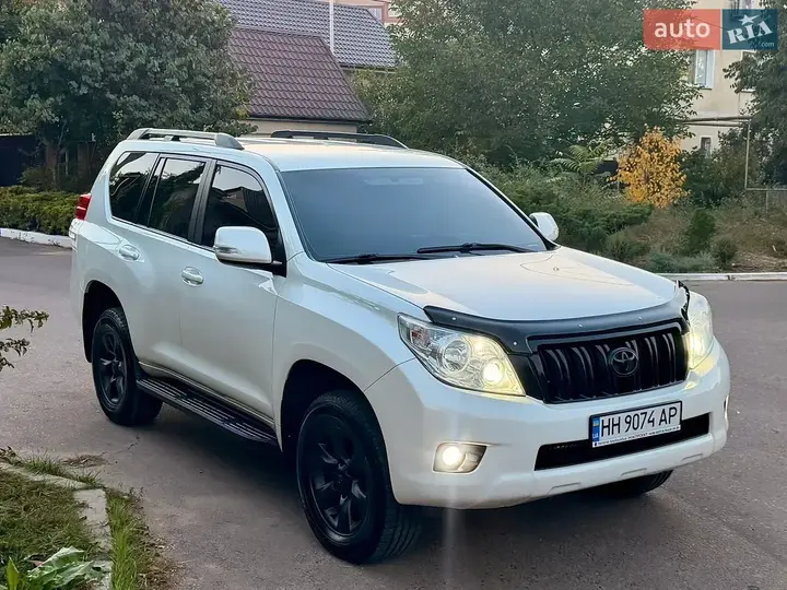 Toyota Land Cruiser Prado 2010 photo 5