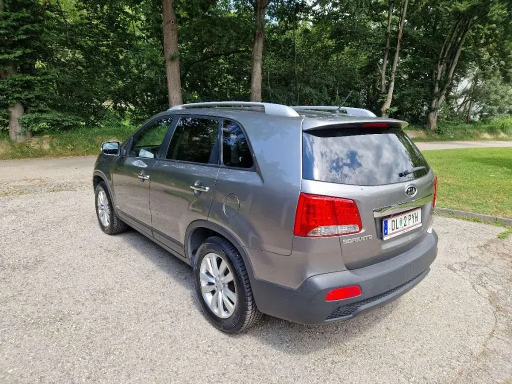 Kia Sorento 2010 photo 3
