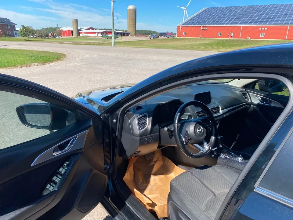 Mazda 3 2018 photo 5