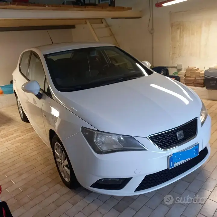 Seat Ibiza 2014 photo 2