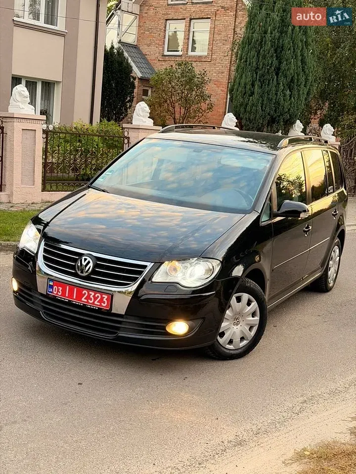 Volkswagen Touran 2009 photo 5
