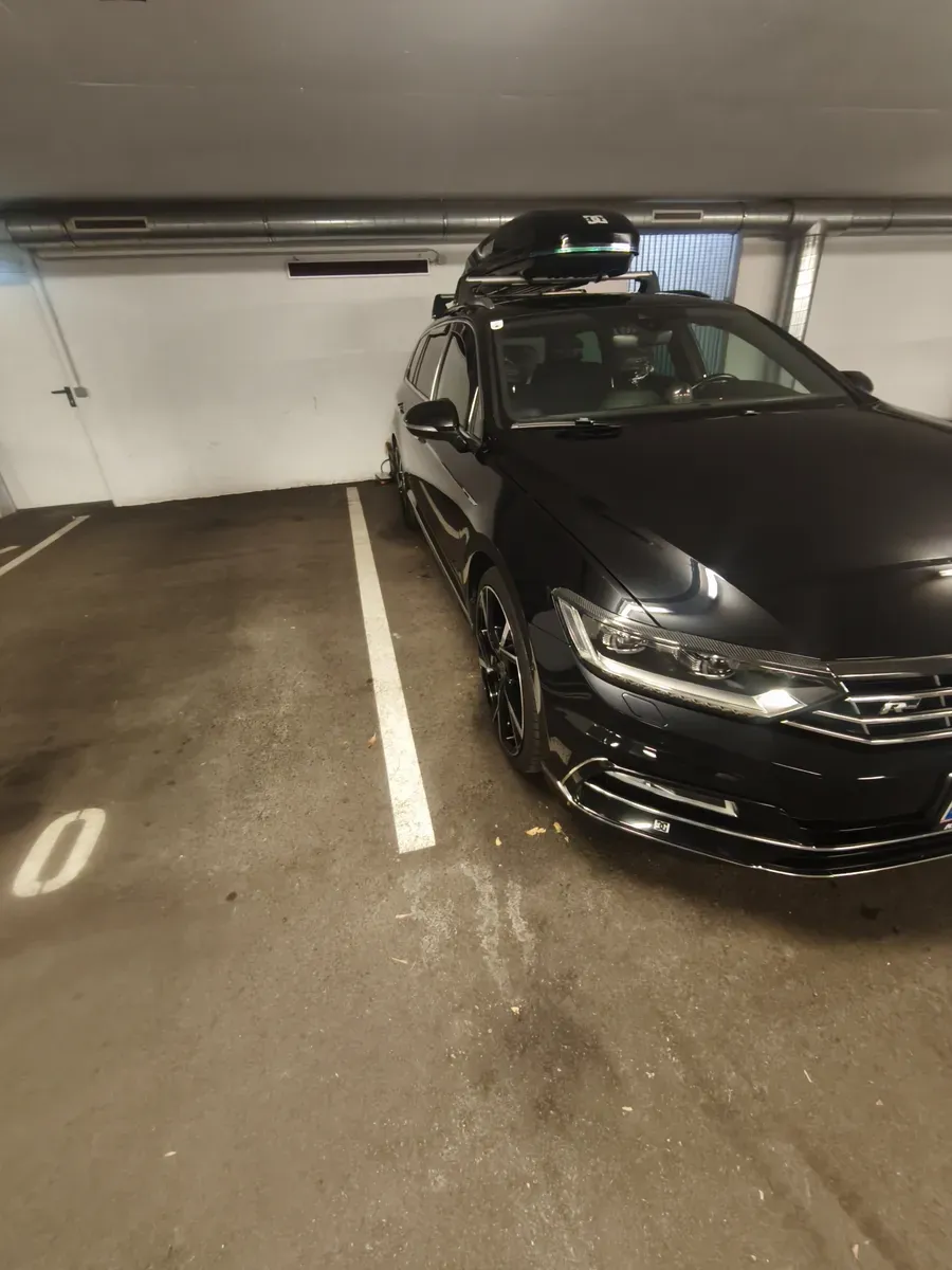Volkswagen Passat 2018 photo 2