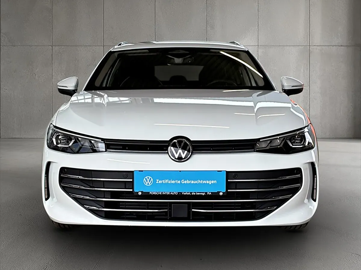Volkswagen Passat 2026 photo 2