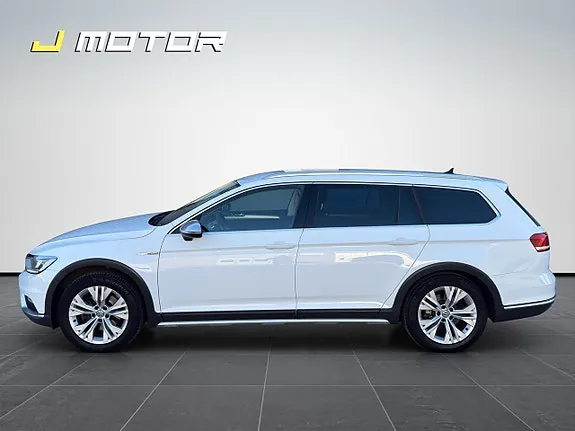 Volkswagen Passat Alltrack 2017 photo 2