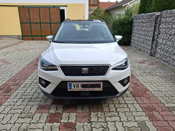 Seat Arona 2018 photo 3