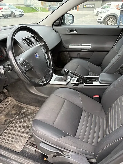 Volvo V50 2010 photo 3