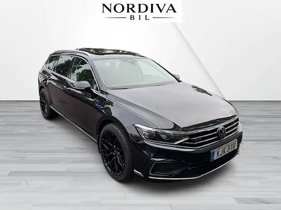 Volkswagen Passat 2023 photo 3