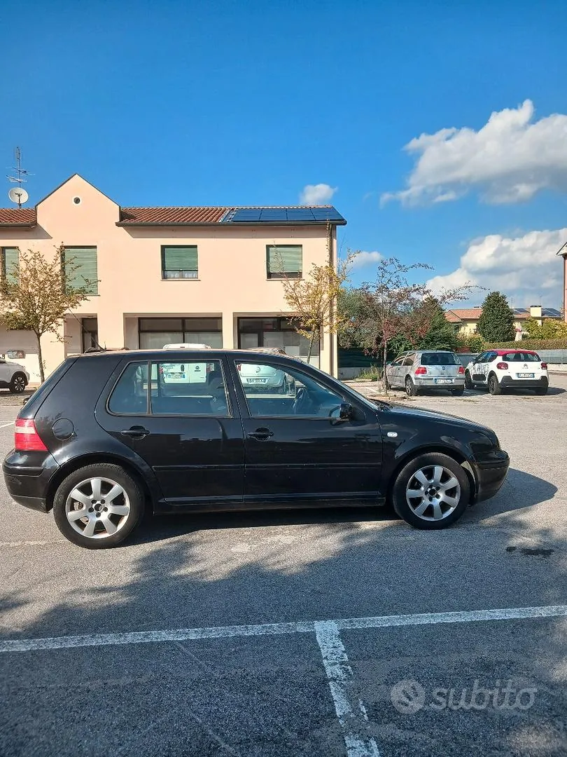 Volkswagen Golf 2001 photo 2