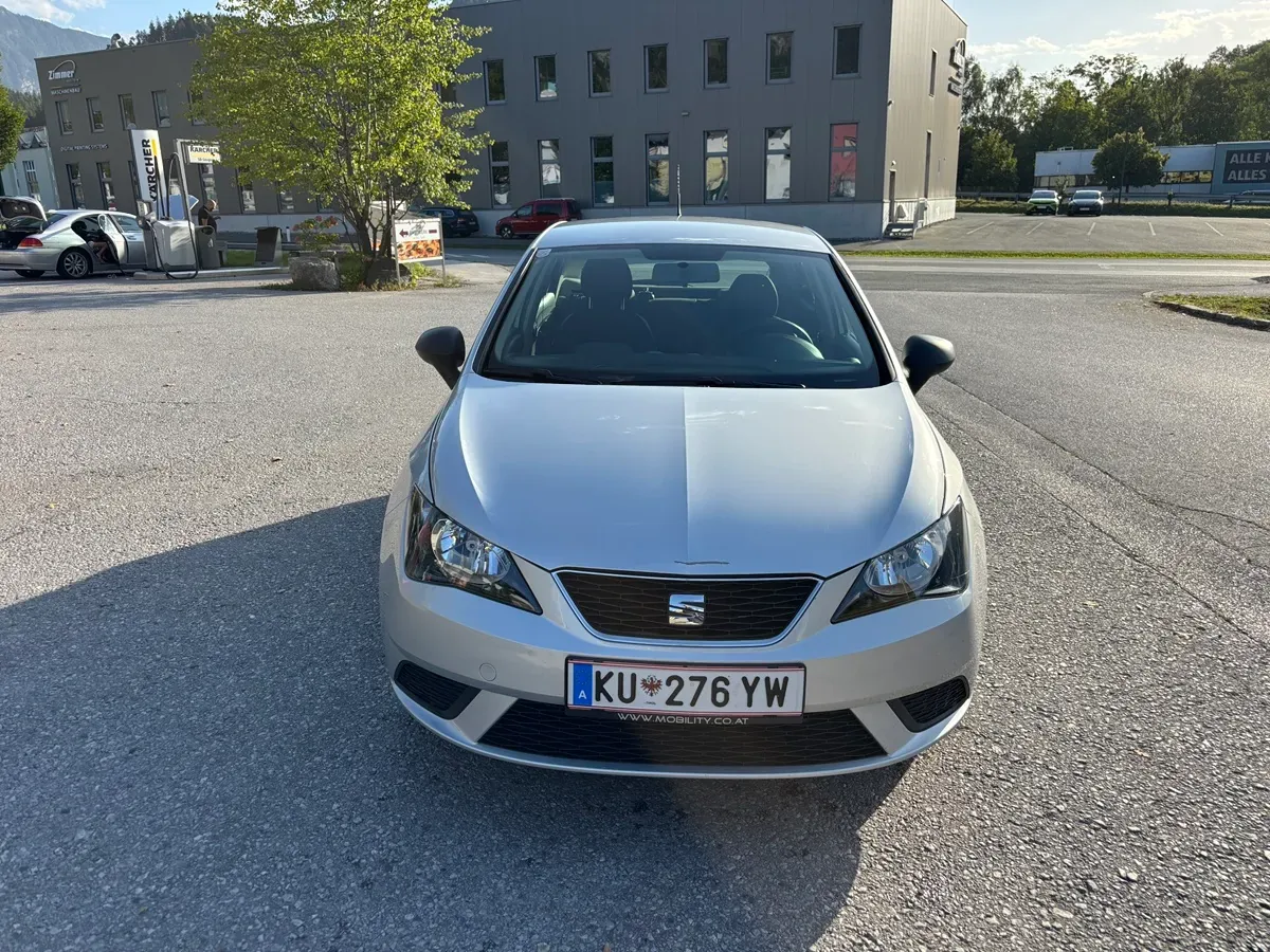 Seat Ibiza 2014 photo 2