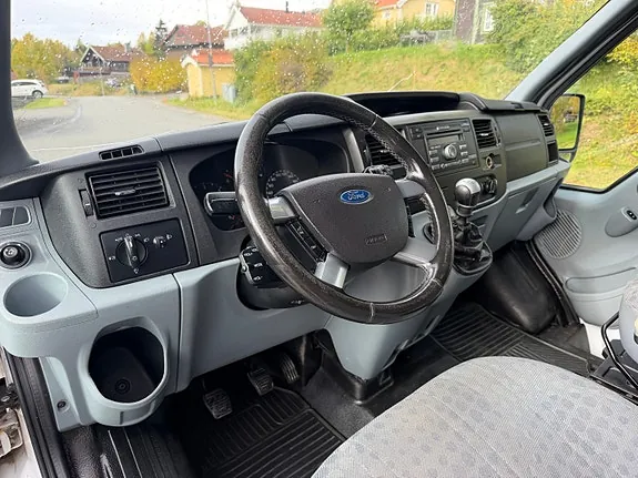 Ford Transit 2009 photo 4
