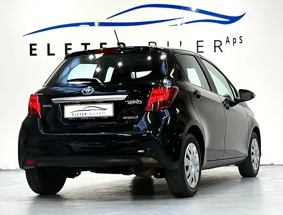Toyota Yaris 2015 photo 4