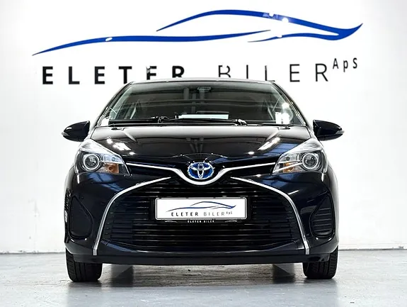 Toyota Yaris 2015 photo 2