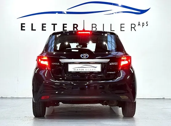 Toyota Yaris 2015 photo 3