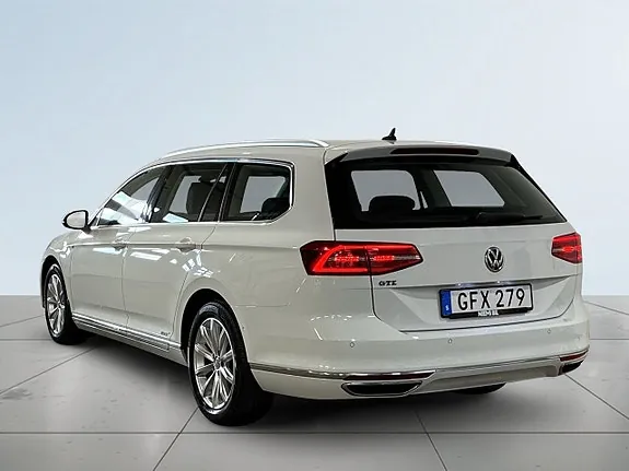 Volkswagen Passat 2018 photo 5
