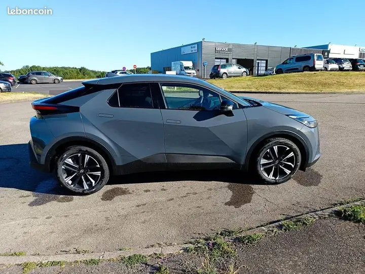 Toyota C-Hr 2026 photo 4