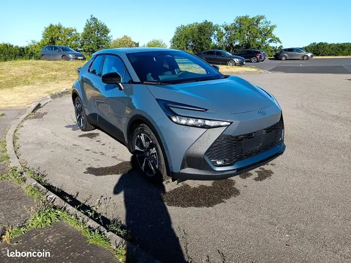 Toyota C-Hr 2026 photo 3