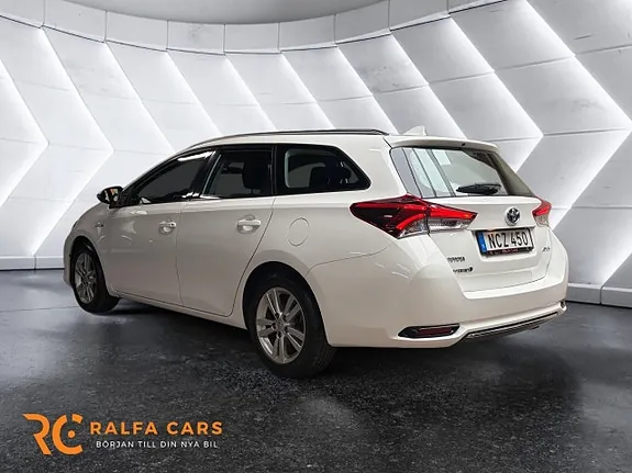 Toyota Auris 2016 photo 4