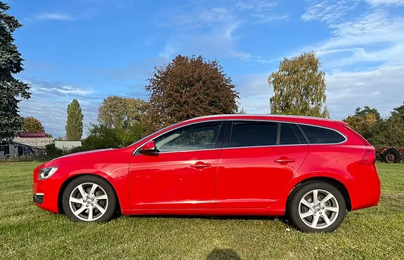 Volvo V60 2016 photo 2